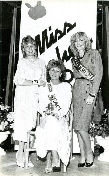 1984 - Linda Tait, 21, wins the Miss Peaches pageant
