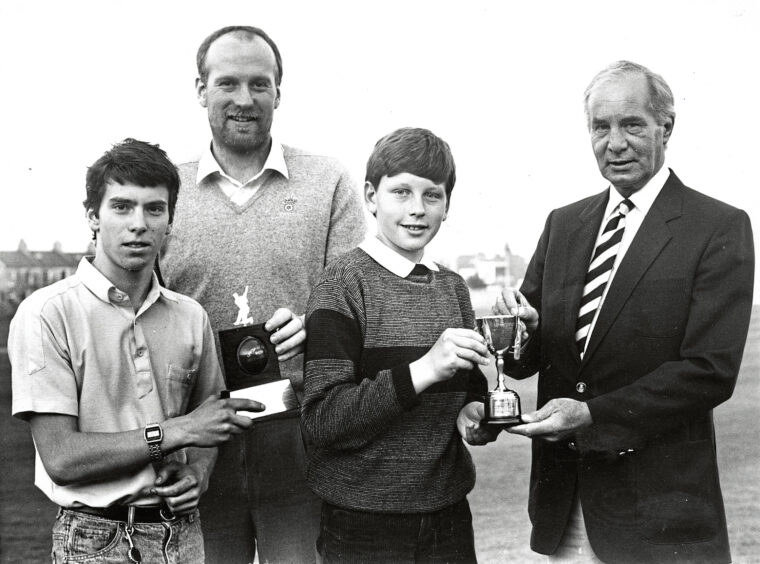 1987 - Hazlehead Academy pupils Allan Gray and Geoff Clark are presented with their individual awards.