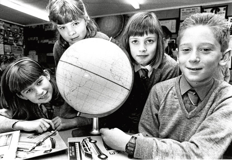 1989 - Julie Fraser, Louise Ferguson, Lauren Bruce and Greg Cormack ahead of taking part in ITV schools TV show Spyglass.