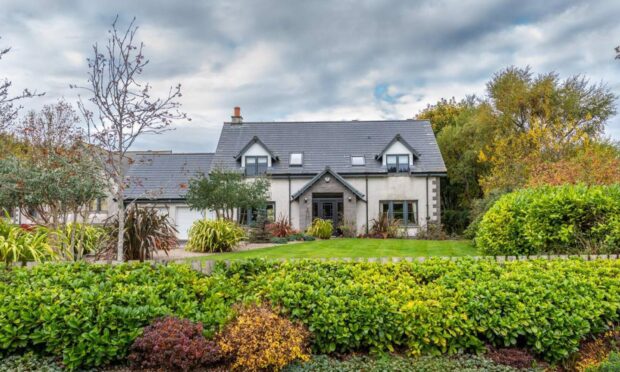 Number 4 Cairns Park, Woodlands Of Durris, is surrounded by countryside and woodland walks.