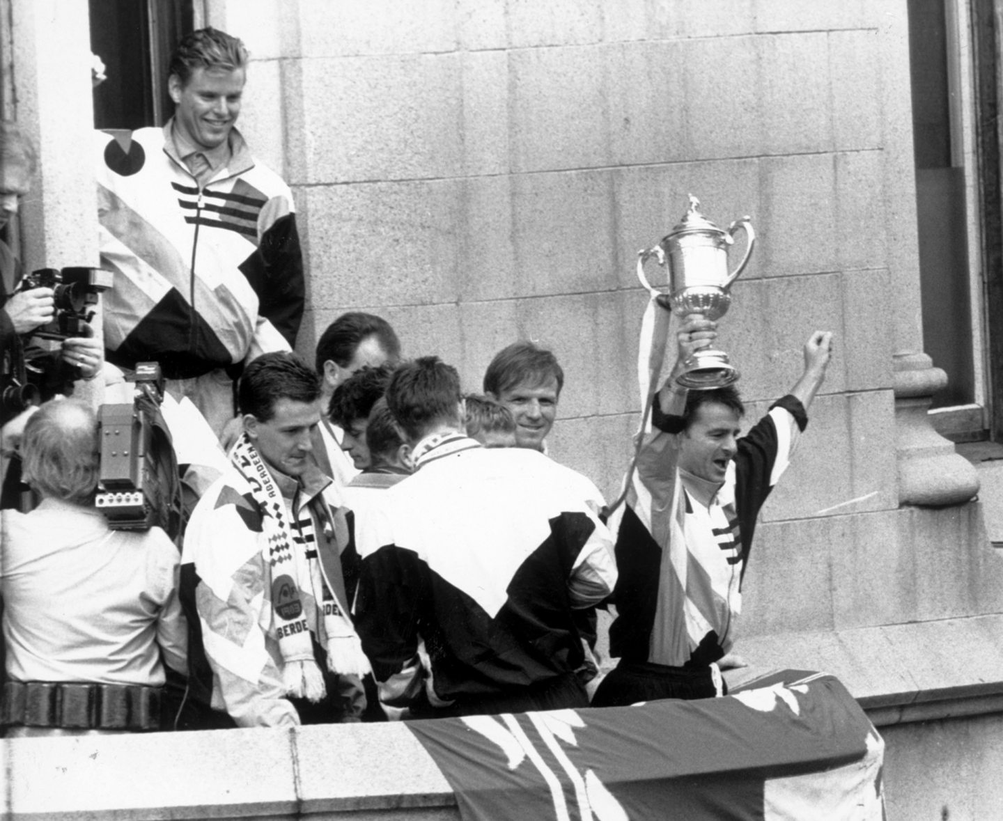 Charlie Nicholas with the Scottish Cup at Aberdeen Town House.Scottish Cup Final, 1989-90. Aberdeen beat Celtic 9-8 in a penalty shoot-out.
