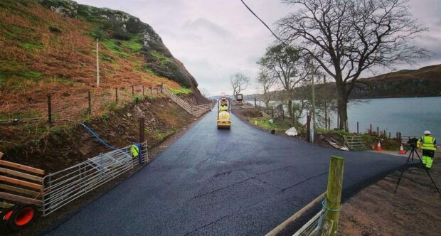 The tarmac road linking north and south on Kerrera is finally completed. Image: Martin Shields/ Facebook.