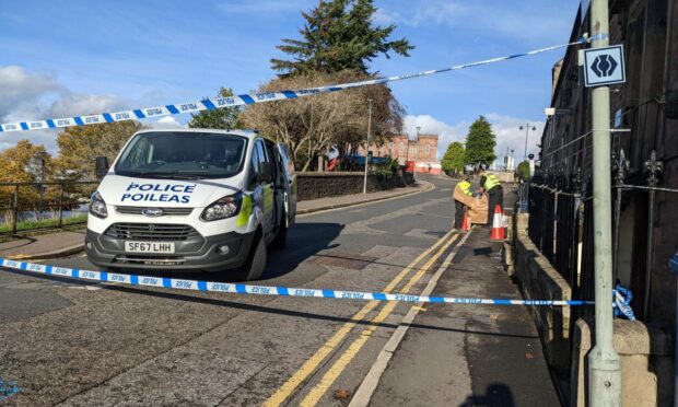 Police on View Place in Inverness. Image: Lauren Robertson/DC Thomson.