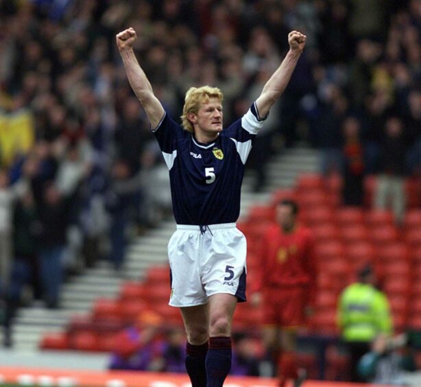 Colin Hendry playing for Scotland.