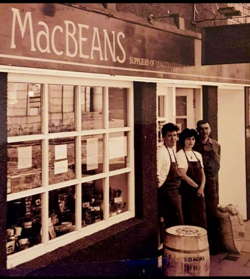 The first MacBeans shop