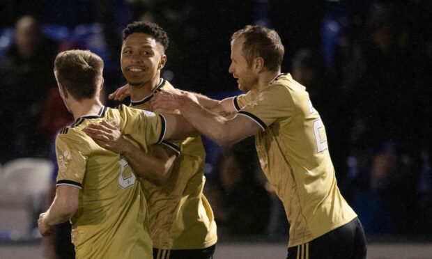 Cove Rangers' Leighton McIntosh, middle, scored a late brace to secure a 2-0 win over Hamilton Accies. Image: SNS.