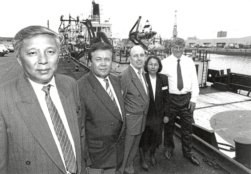 1993 - A delegation from Kazakhstan Utetileuova Bakyt, Turegaliev Keldibay and Akanov Nurlibek visit Leeds-based delegation organiser Jim Finley and George Brebner, managing director of TrainCo.
