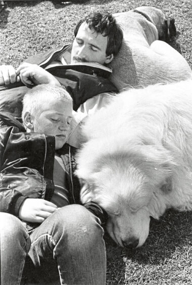 1983 - David Cooper and Pat Hogan are dog-tired after the Bon Accord Kennel Club Show.