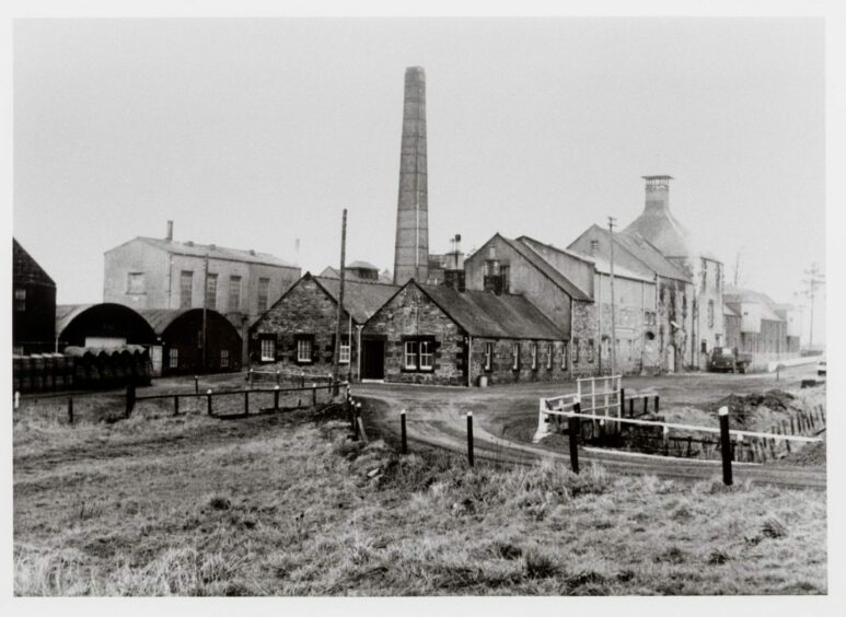Black and white picture of Aultmore Distillery in 1897