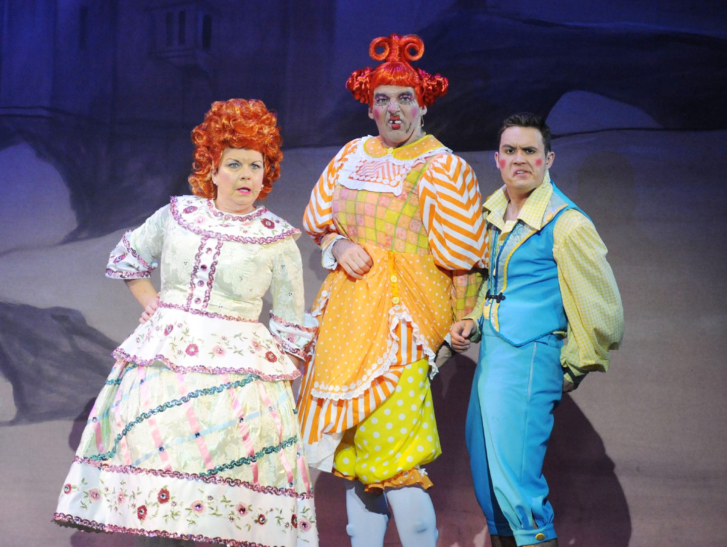 His Majesty's panto star Alan McHugh marks 1,000th time as Dame