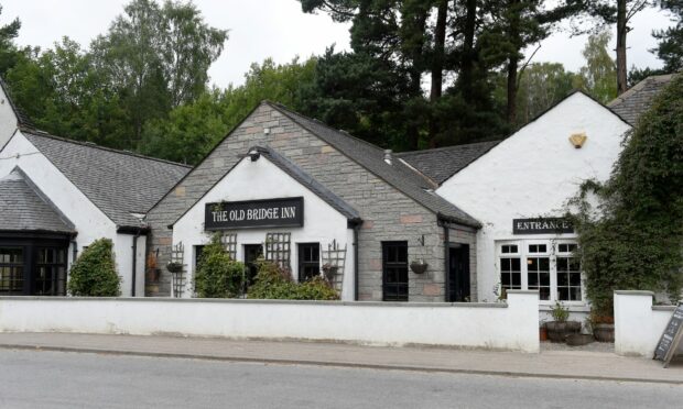 The Old Bridge Inn may soon offer a takeaway service and extended outdoor drinking area. Image: Sandy McCook/DC Thomson
