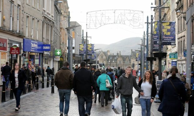 The free parking initiative aims to encourage more people to shop in the city centre at Christmas . Image Sandy McCook/ DC Thomson