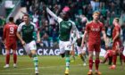 Elie Youan celebrates his goal to make it 3-0 Hibs against Aberdeen. Image: SNS