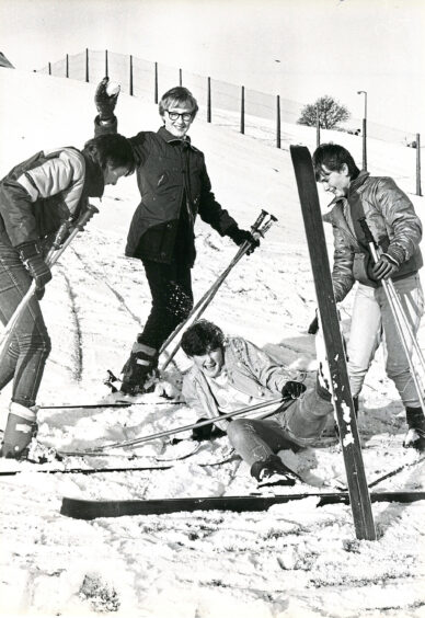 1985 - Dyce Academy pupils Julie Jones, Simon Bayliss, Joanne Travers and Fiona McClure hit the Kaimhill slopes.