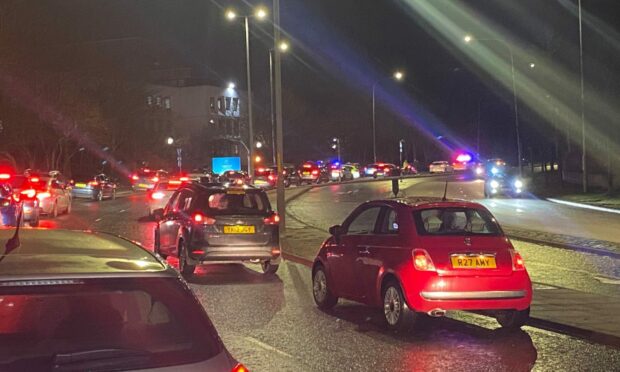 Traffic on Anderson Drive has come to a standstill. Image: Lauren Taylor/ DC Thomson.