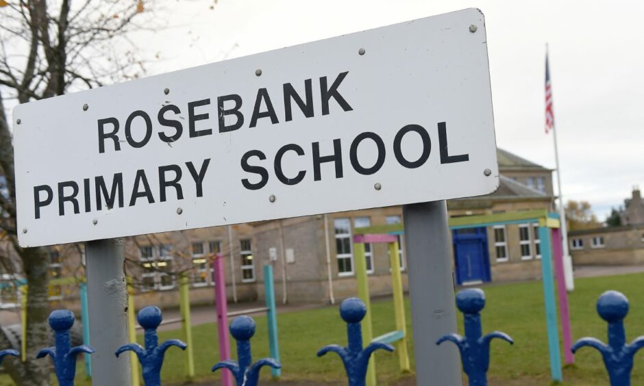 Rosebank Primary exterior. 