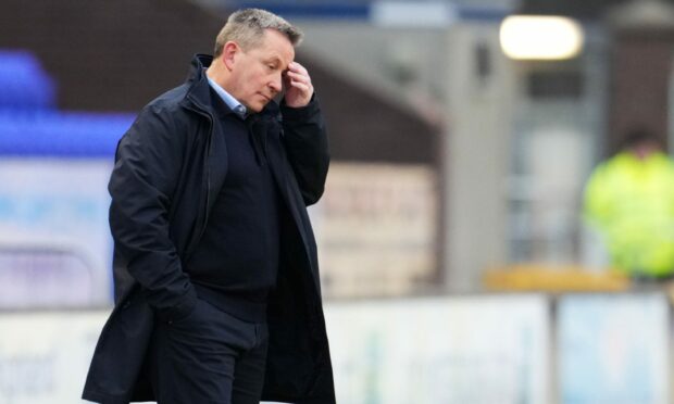 Caley Thistle boss Billy Dodds despairs following the defeat to Hamilton Accies. Image: Simon Wootton/SNS.