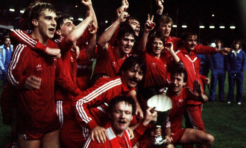 Aberdeen FC with the European Cup Winners' Cup after beating Real Madrid. 