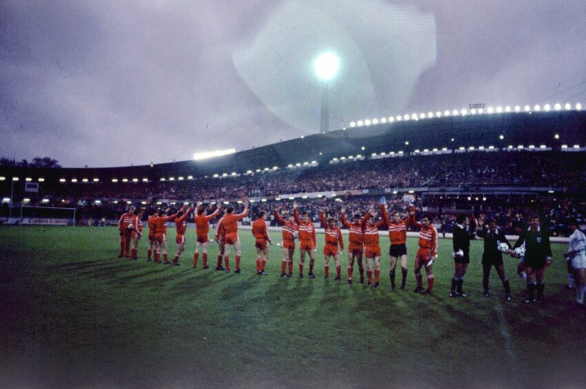 The Dons players line up before the start of the game at the Ullevi Stadium, Gothenburg. Image: DCT.