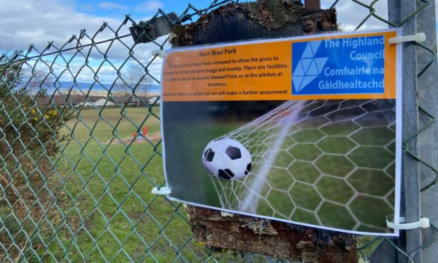 A notice at Burn Brae Park explains why the posts have been taken away. Image: Stuart Findlay/DC Thomson