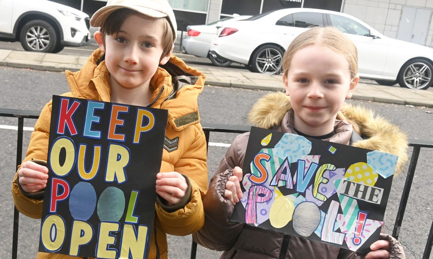 Protestors demonstrated the strength of support for Bucksburn pool remaining open outside the SNP leadership hustings at Aberdeen's Tivoli Theatre on Sunday. Image: Chris Sumner/DC Thomson.
