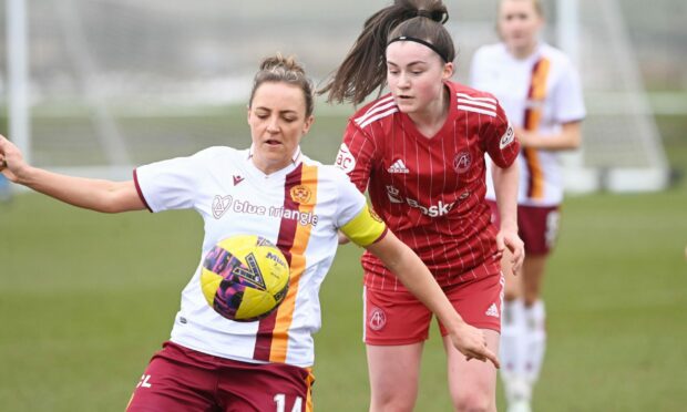 Aberdeen's Mya Christie battles with Motherwell's captain Gill Inglis. Image: Chris Sumner/DC Thomson.