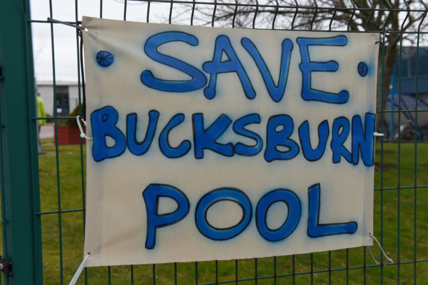 Protestors were out in force at the at-risk Bucksburn pool on Sunday. The much-loved facility could close for the final time on April 16. Image: Kenny Elrick/DC Thomson.