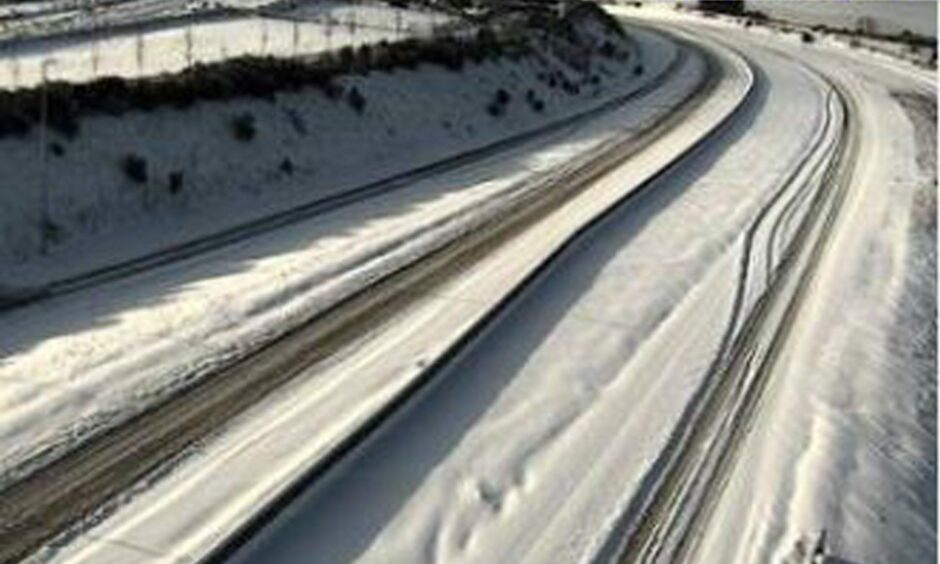 A still from the AWPR traffic camera of the snow covered A90 at Kingswells.