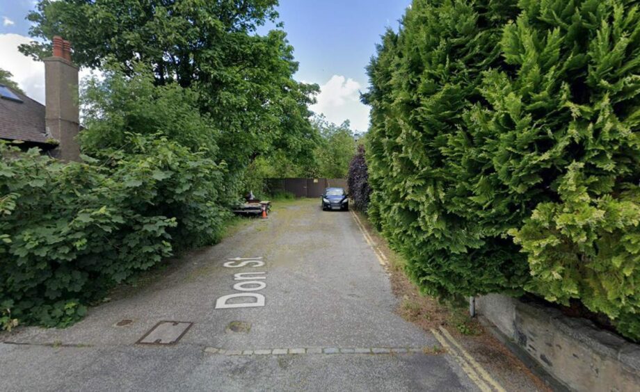 The dead-end where the car is parked on Don Street as shown on Google Maps.