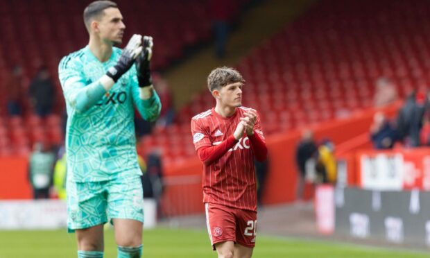 Leighton Clarkson (20) of Aberdeen applauds the Dons fans after the win over Kilmarnock. Image: Shutterstock