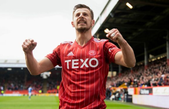 Ylber Ramadani is a key player for Aberdeen. Image: SNS