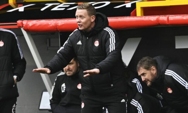 Aberdeen manager Barry Robson. Image: SNS.