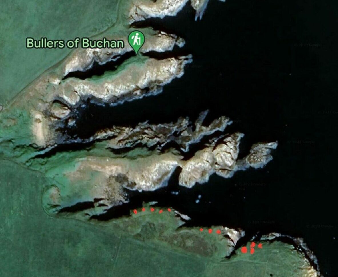 Map of the Bullers of Buchan with red spots on locations where puffins are likely to be.