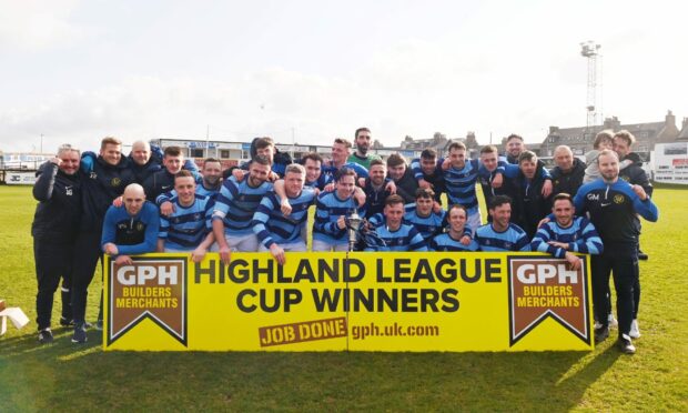 Banks o' Dee celebrate winning the GPH Builders Merchants Highland League Cup after their victory against Inverurie Locos. Pictures by Darrell Benns and Kenny Elrick