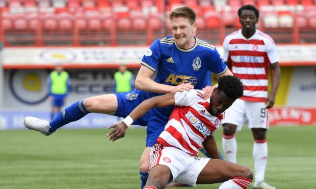 Cove drew 1-1 with Hamilton Accies to pick up their first point in the league since February 18. Image: Dave Johnston.
