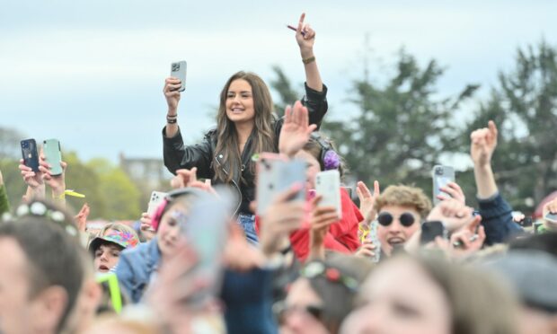 Crowds gathered in Elgin's Cooper Park for the festival. Image:  Jason Hedges/DC Thomson