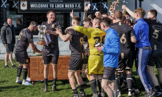 Champions Loch Ness celebrate their NCL title win. Image: Loch Ness FC