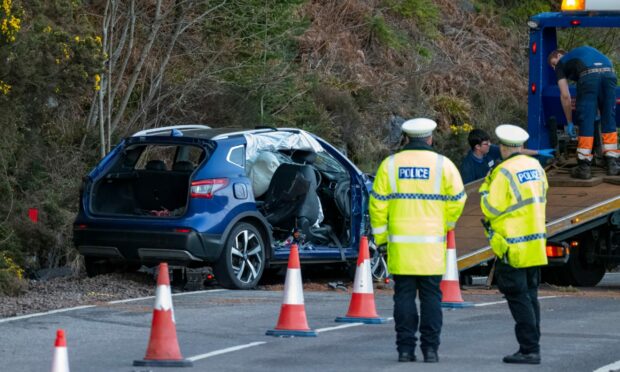 Firefighters used hydraulic cutting gear to free several casualties. Image: Jasperimage