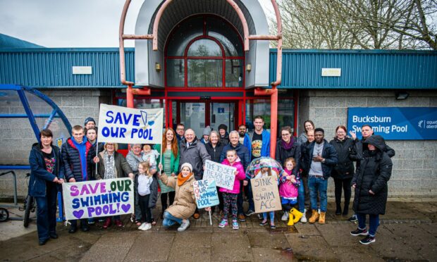 Bucksburn residents gathered to say goodbye to the much-loved pool on Sunday. Image: Wullie Marr/DC Thomson