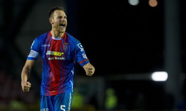 Defender Gary Warren playing for Caley Thistle in 2016. Image: SNS