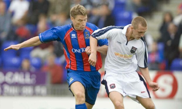 Former Caley Jags defender Darren Dods, left, expects his old club to have a strong season. Image: SNS.
