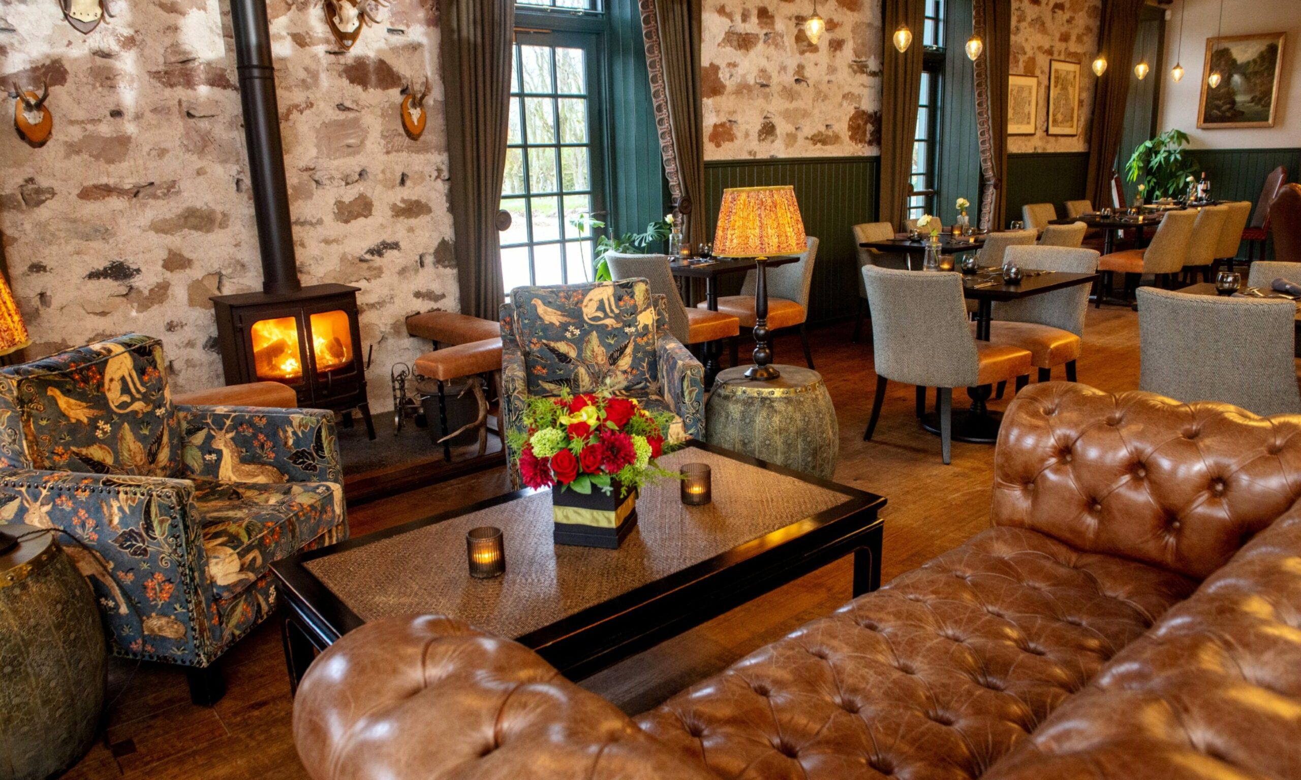 Inside the Kildrummy Inn