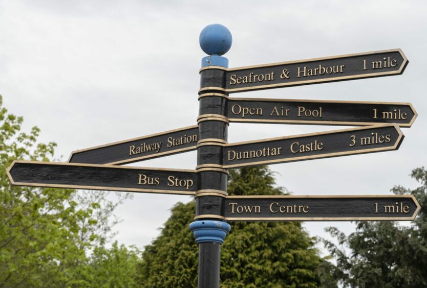 New art deco signs have also been installed to help visitors get from the beach to the town centre. 
