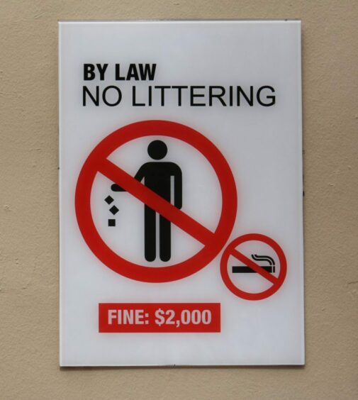 No littering sign in Singapore.