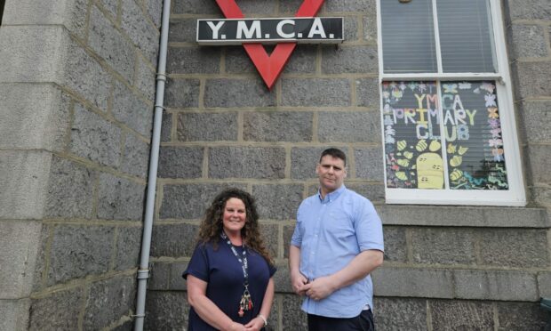 Catherine and Gavin Begg outside the Aberdeen YMCA. Image: Lauren Taylor / DC Thomson.