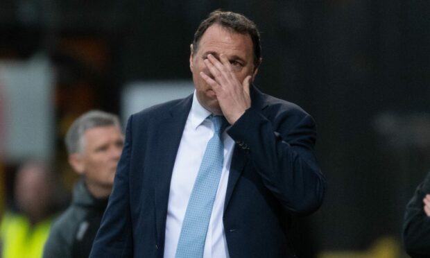 Malky Mackay during Ross County's Premiership play-off first leg defeat to Partick Thistle. Image: SNS
