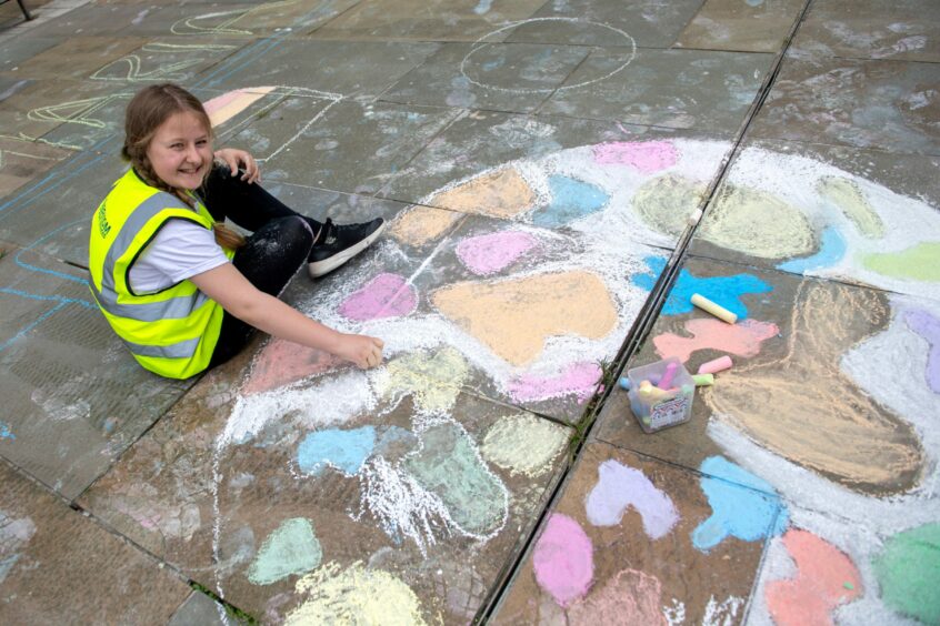 Pupils were enjoying the chalk event. Image: Kath Flannery/DC Thomson