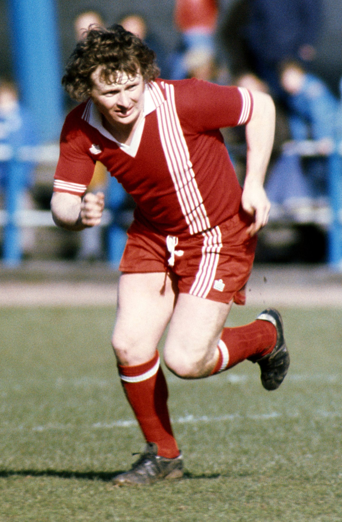 Goal scoring legend Joe Harper in action for Aberdeen. Image: SNS 