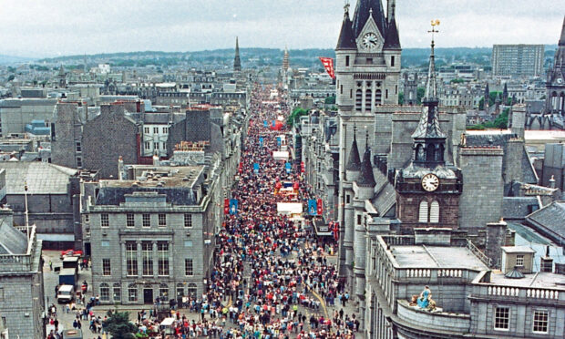 90,000 people turned out to celebrate Union Street's 200th anniversary on 24 July 1994. Image: DC Thomson