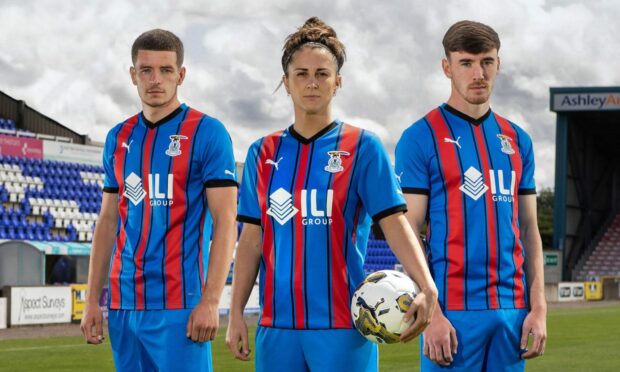 Charlie Gilmour, Natalie Bodium and Jake Davidson model Caley Thistle's new kit for the 2023-24 season. Image: ICTFC